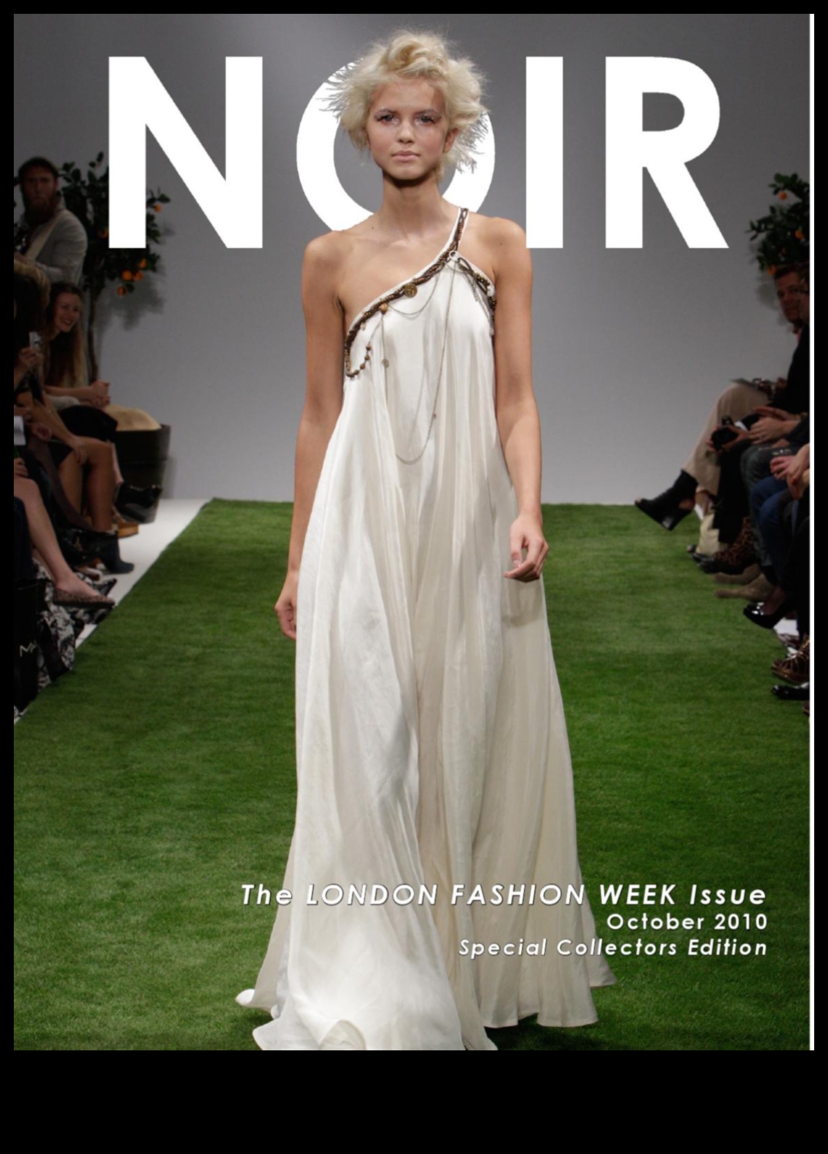 Couture Chronics Un jurnal vizual al captivantelor vise fără sfârșit ale unei fashioniste 4 Cronici Couture: un jurnal vizual al captivantelor vise fără sfârșit ale unei fashioniste