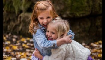 Mindful Moments cu cei mici: Parenting for present Enjoy