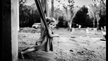 Monocromi mistici: crearea emoției în stiluri de fotografie alb-negru